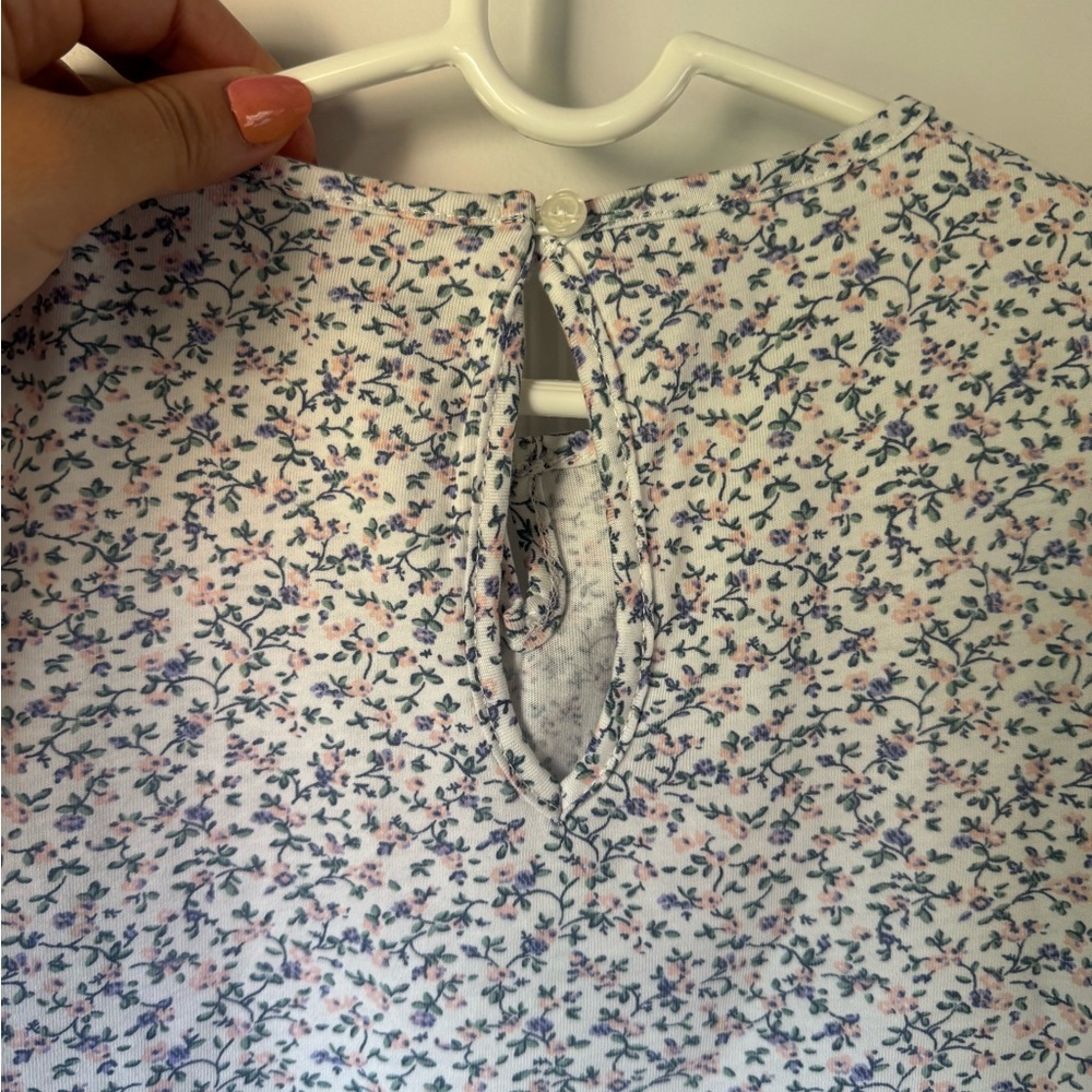 OshKosh B'gosh Floral Girl’s Tee - Picture 5 of 5